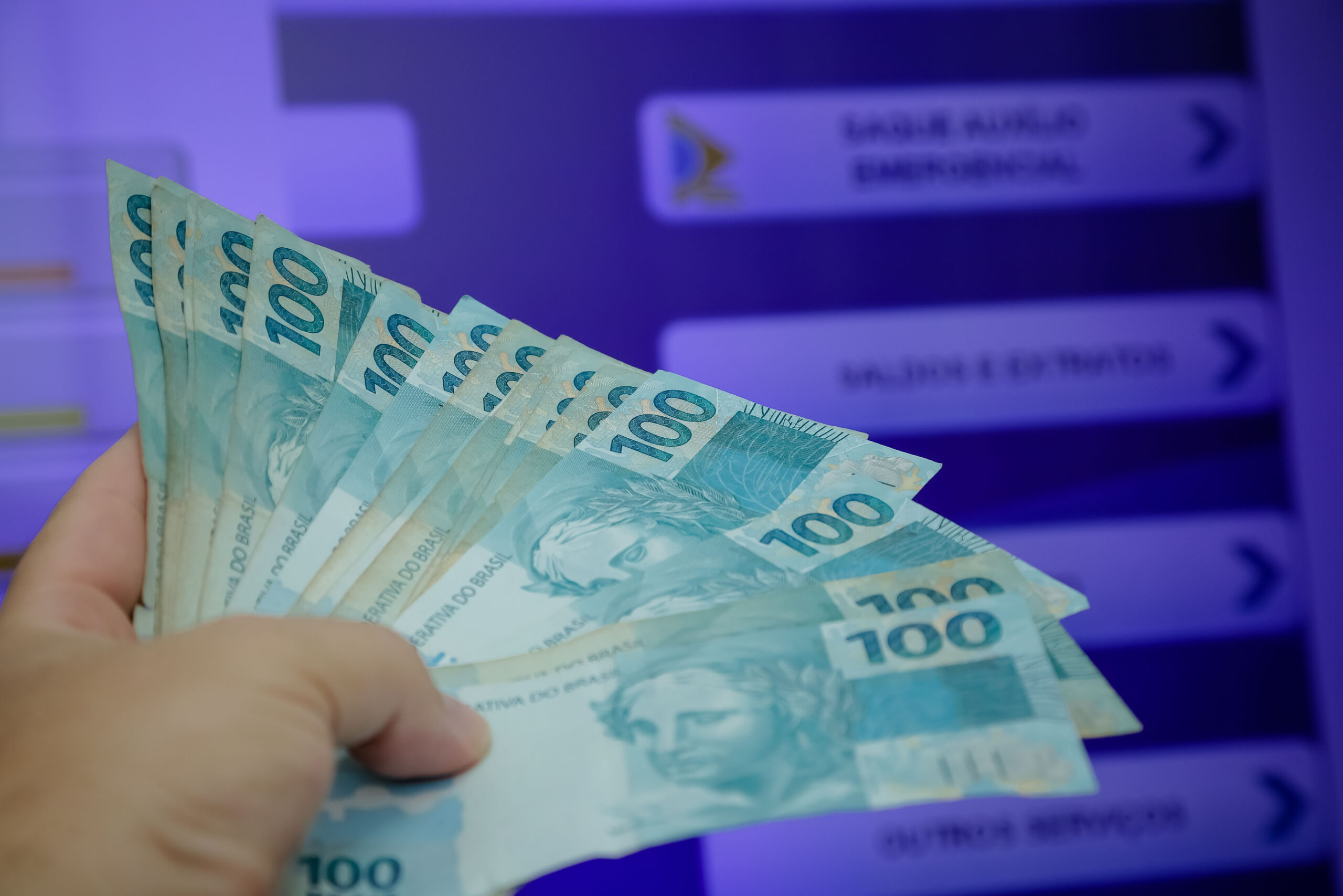 Como juntar dinheiro rápido